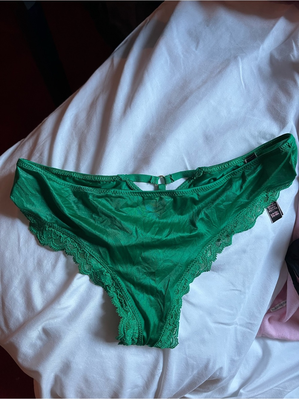 Victoria’s Secret Thong Size Medium
